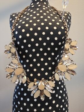 Gold-Tone Crystal Cluster Necklace in Beige